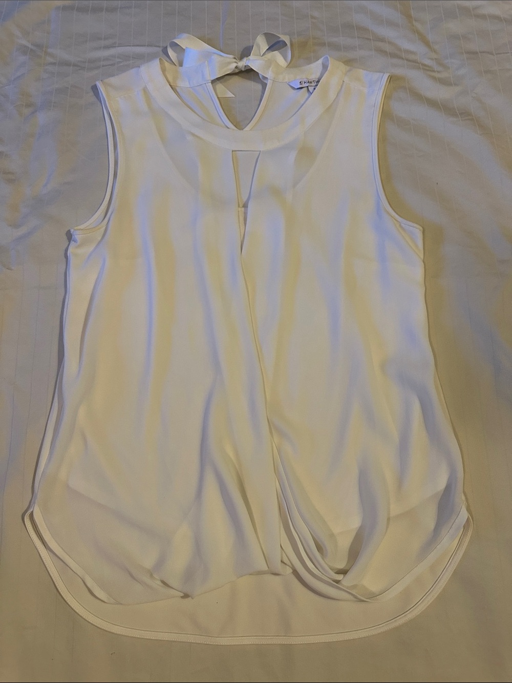 41 Hawthorn White Draped Tie-Back Sleeveless Blouse